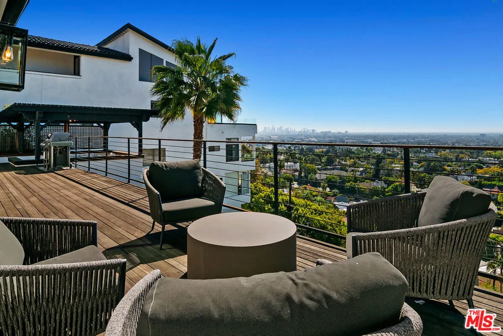 7874 Fareholm Drive, Los Angeles, California 90046 home-pic-33